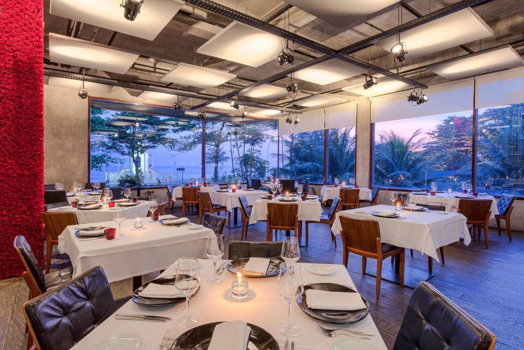 Pullman Rio De Janeiro Sao Conrado Hotel Exterior photo The interior of the restaurant