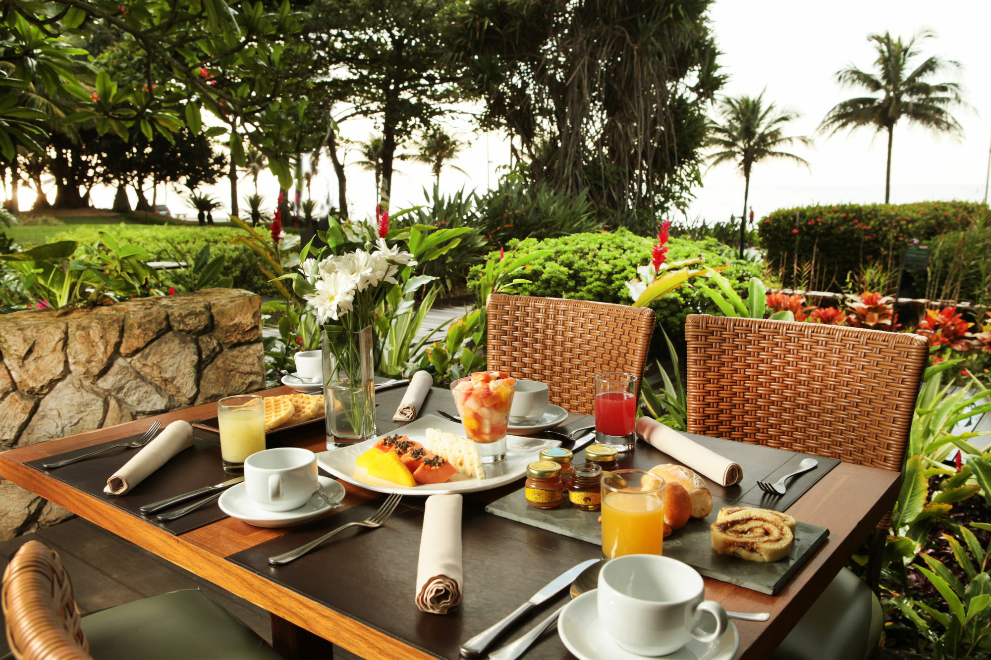 Pullman Rio De Janeiro Sao Conrado Hotel Exterior photo Breakfast at the hotel