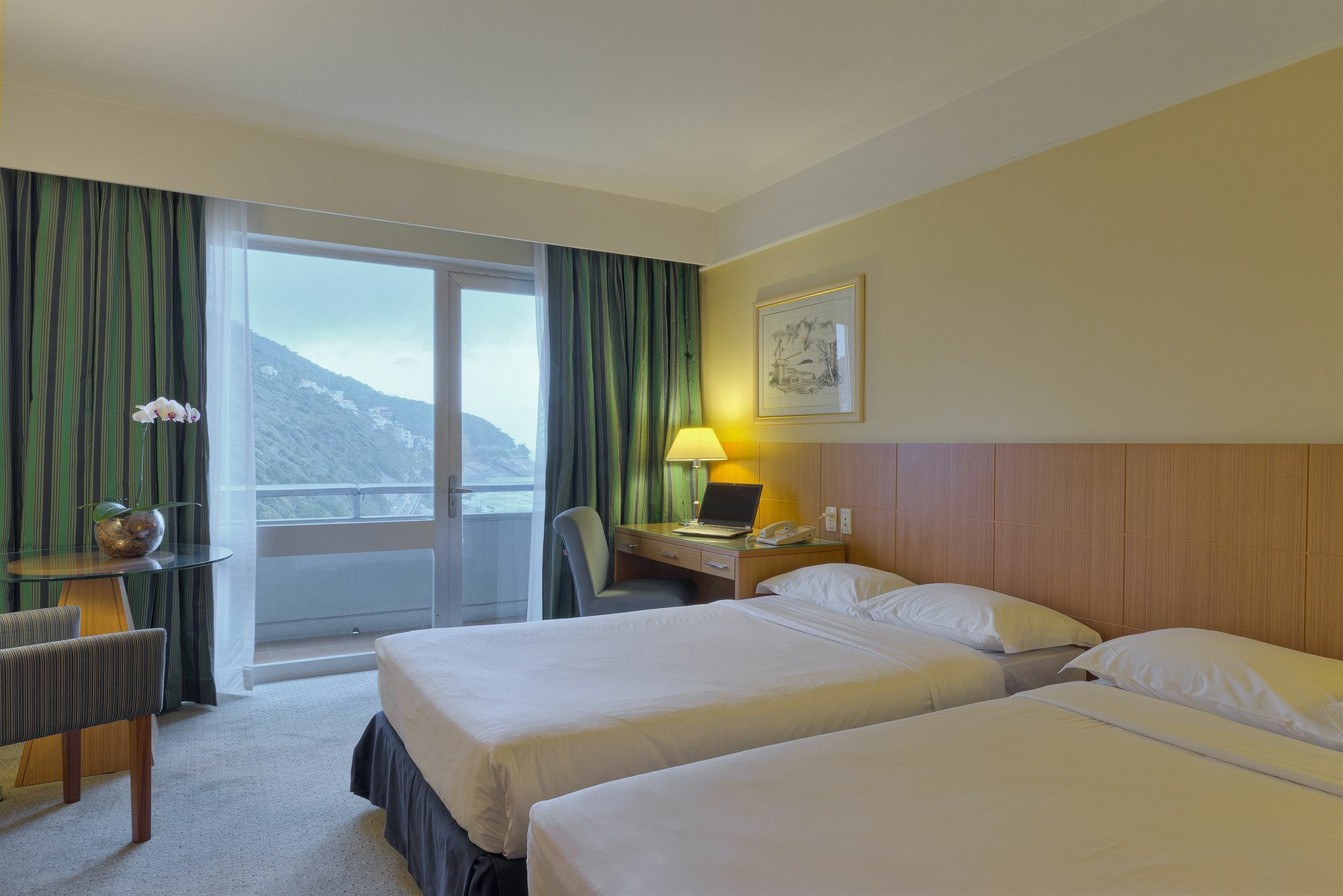 Pullman Rio De Janeiro Sao Conrado Hotel Exterior photo A typical room at the hotel