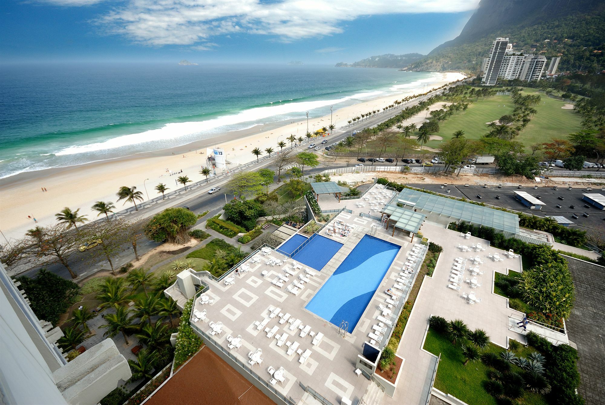 Pullman Rio De Janeiro Sao Conrado Hotel Facilities photo The hotel's pool